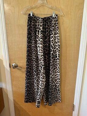 Extro&vert Leopard Print Split Hem Wide Leg Pants